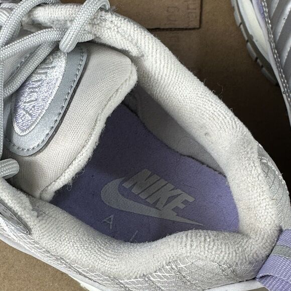 Nike Shoes Womens 6.5 Lilac Metallic Athletic Air Max 98 Silver BV6536-001 - Picture 8 of 8